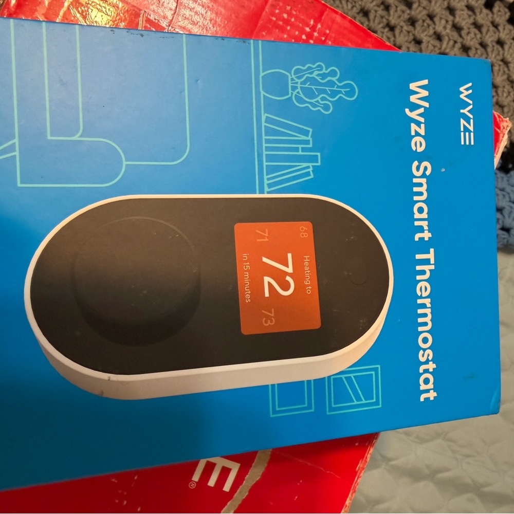 Wyze Smart Thermostat - Black and Blue